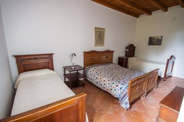 Casa Vacanza per 8 Persone in Zandobbio, Prealpi Bergamasche Orientali, Foto 2