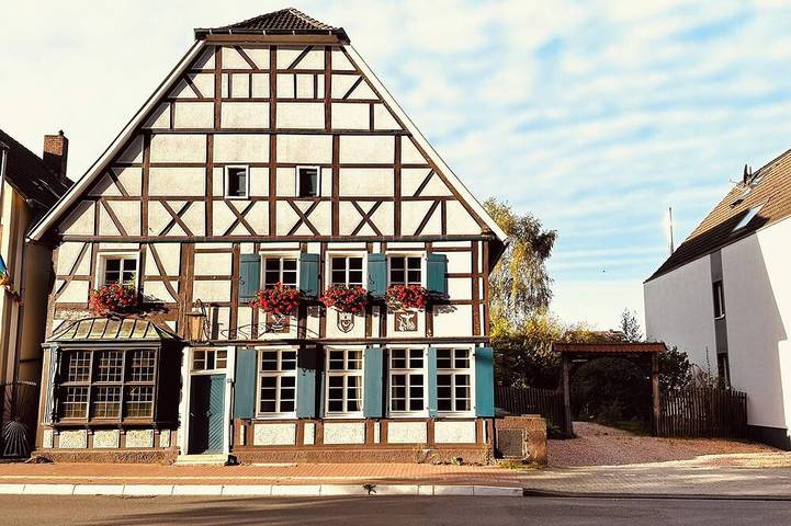 Villa für 19 Personen, mit Terrasse und Garten sowie Sauna in Datteln