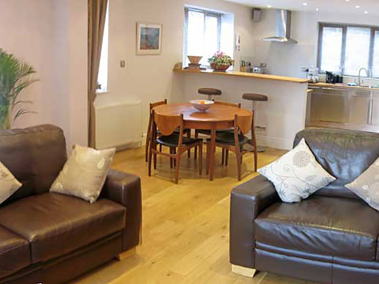 Tick Tock Cottage in Baslow and Bubnell, Derbyshire