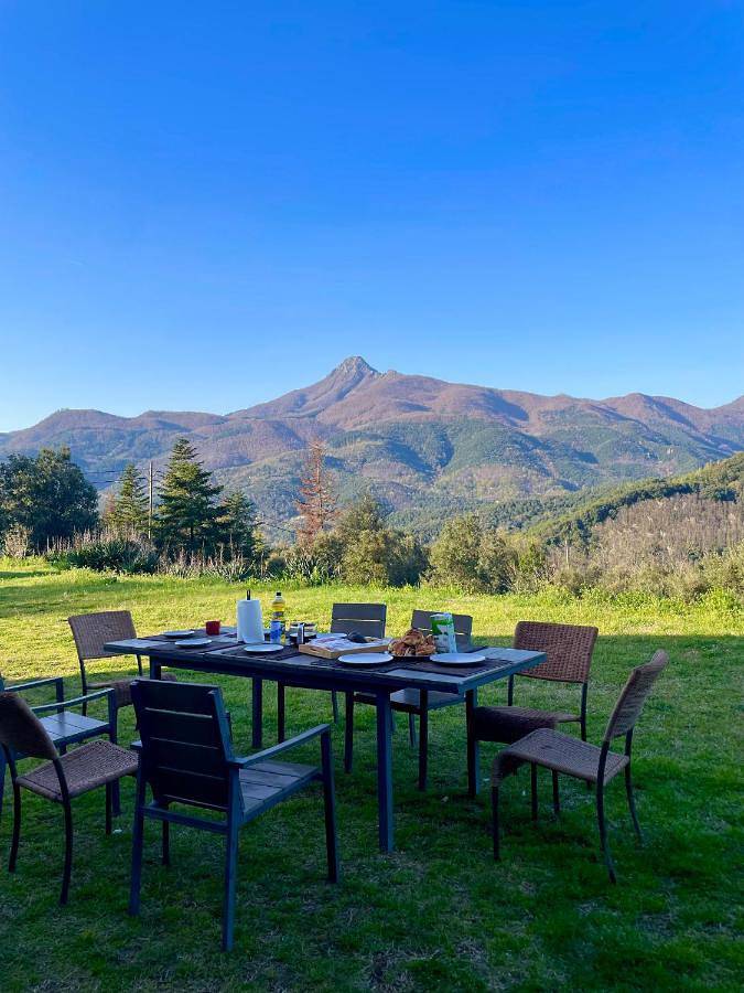 Casa rural para 8 personas, con vistas y jardín, Se admiten mascotas en Parque natural del Montseny