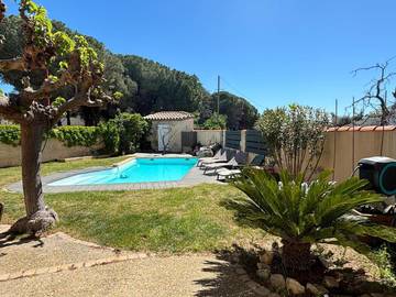 Gîte pour 2 personnes, avec piscine et jardin à Vinassan