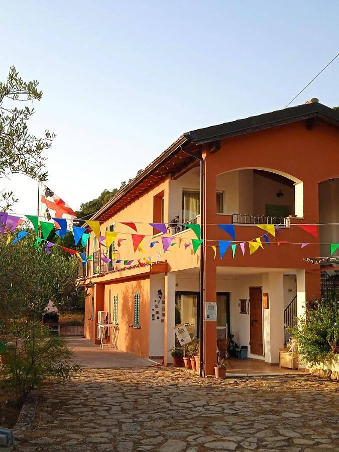Chambre d’hôte pour 2 personnes, avec Balcon et Terrasse ainsi que Jardin et Vue