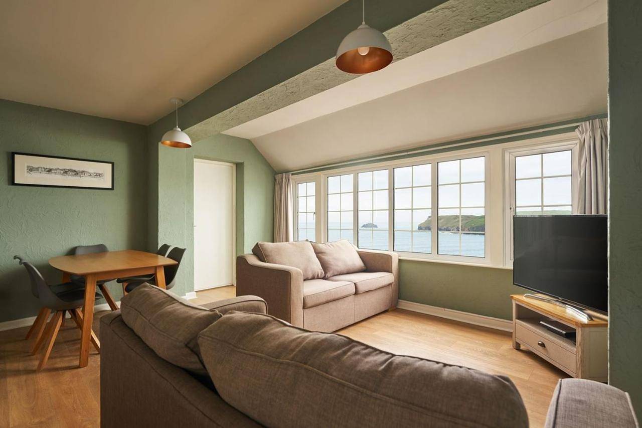 Entire apartment, Oystercatcher Apartments in St Minver Lowlands, Pentire Point - Widemouth