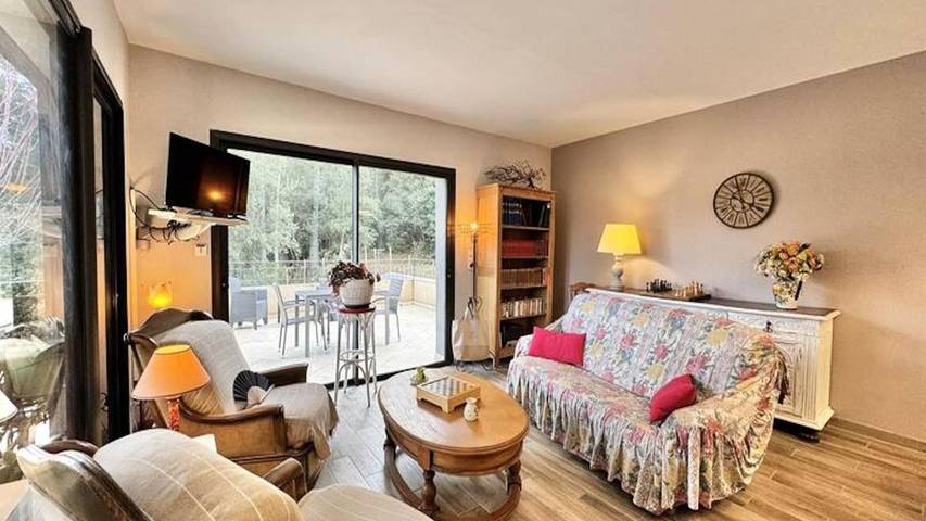 Gîte pour 5 personnes, avec terrasse à Levie - 3