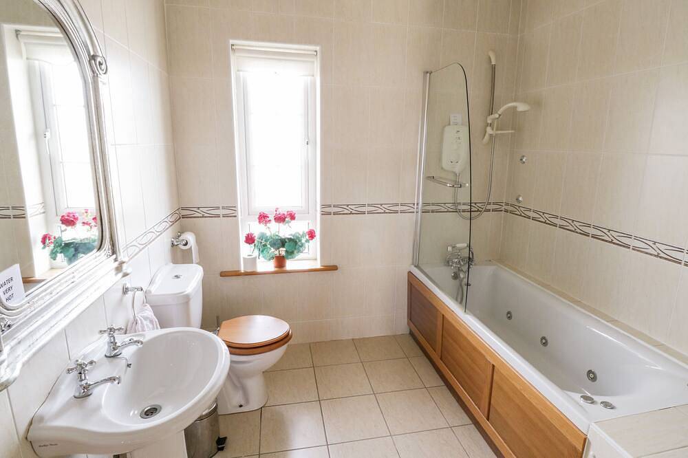 Shraigh Beach, family friendly in Belmullet, County Mayo in County Mayo