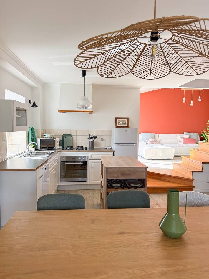 Ferienhaus 'Casa Teodoro' mit privatem Garten in São Bartolomeu dos Galegos e Moledo, Lissabon Distrikt