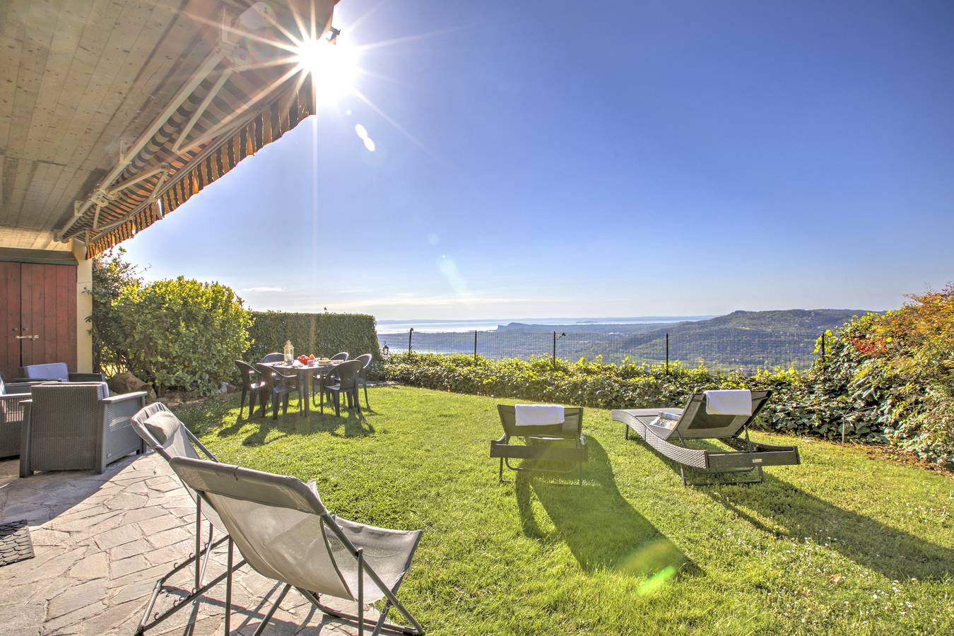 Ganze Wohnung, Lakeview Bliss / pool & fenced Garden in Villanuova sul Clisi, Gardasee-Berge