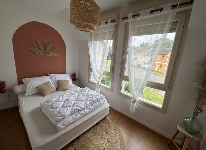 Gîte pour 5 personnes, avec terrasse et jardin - 1