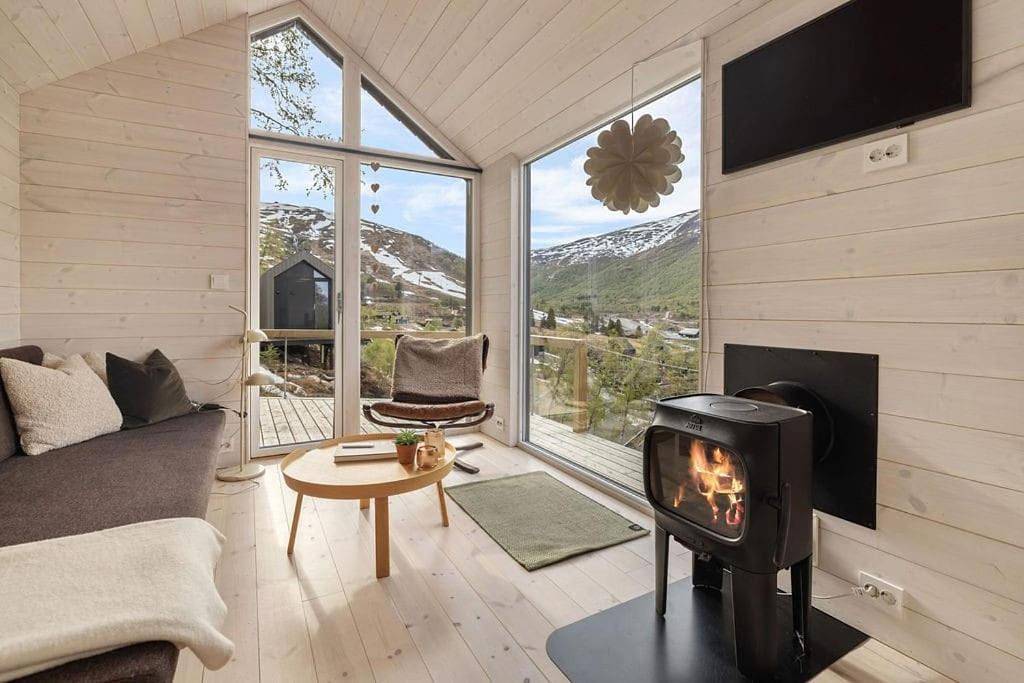 Tiny Mountain Cabin I in Strandafjellet, Stranda 