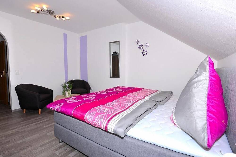 Doppelzimmer mit großen Balkon - Das Arni's in Mehlmeisel, Landkreis Bayreuth