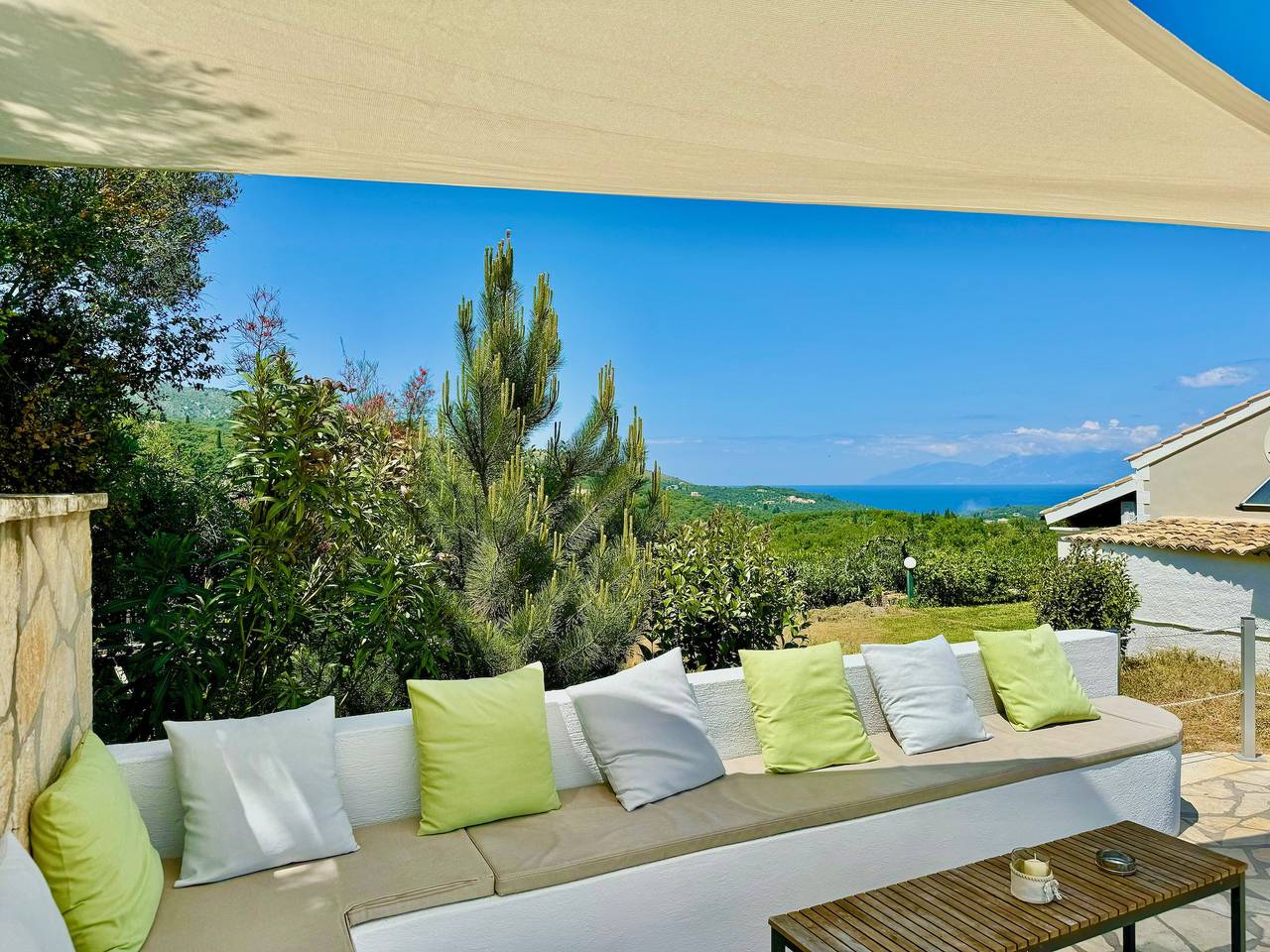 Villa Kessar St. Stephanos with private pool in Agios Stefanos (Corfu), Corfu