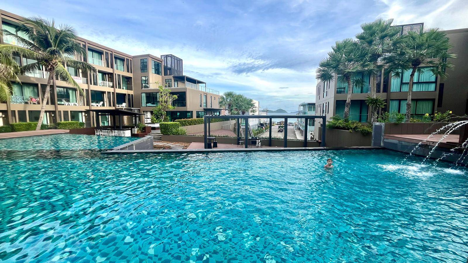 Appartement de vacances entier, Pixels - Studio en bord de mer avec vue sur la piscine Cape Panwa in Province de Phuket