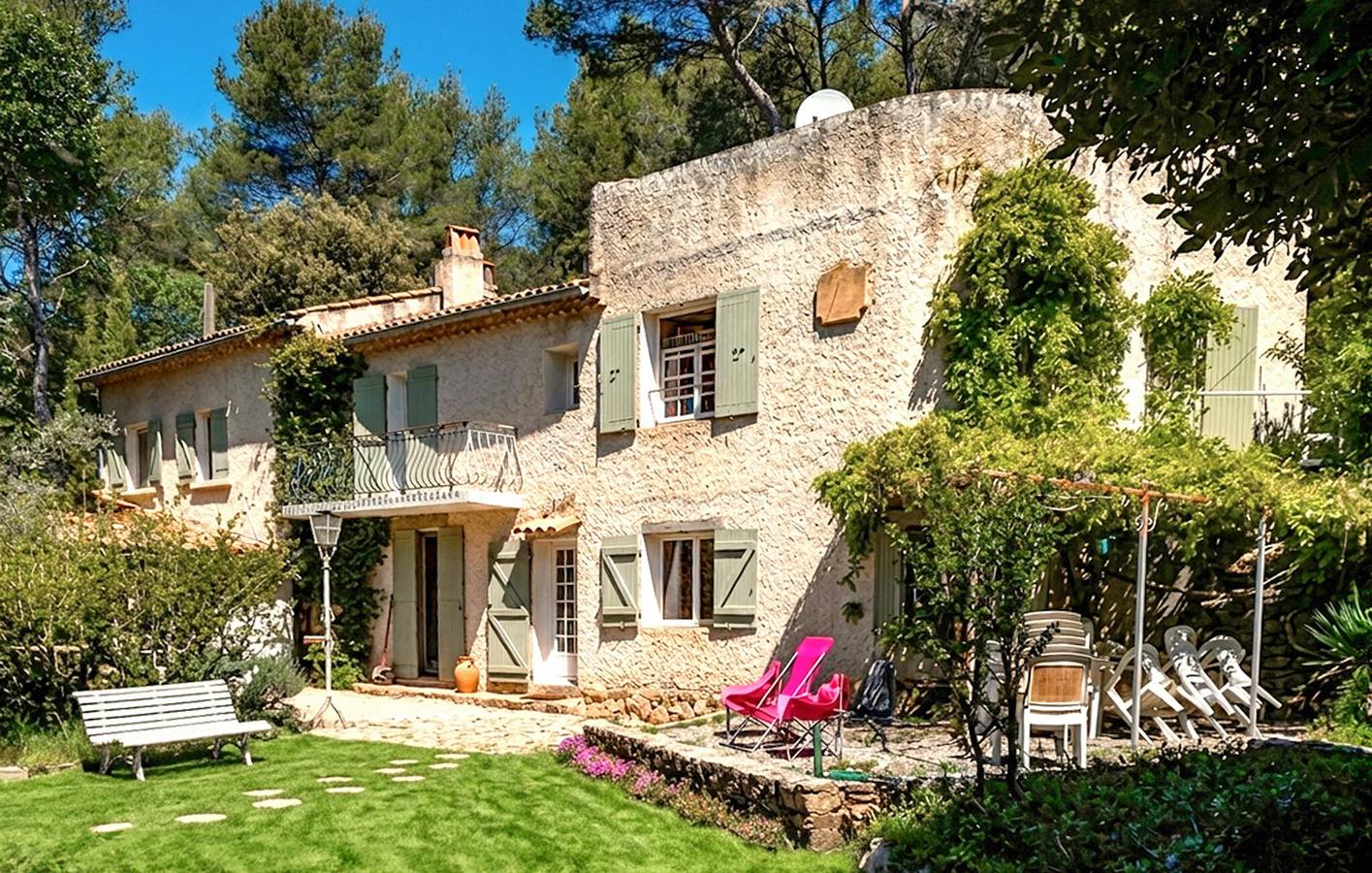 Charmant appartement de deux chambres avec piscine et jardin, à 1 km du centre-ville de Puget in Puget, Parc naturel régional du Luberon