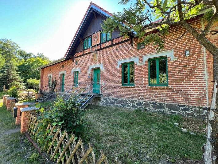 Ganze Ferienwohnung, Ruhige FeWo in der Försterei Kalkhorst - Komfort & historisches Ambiente in Neustrelitz, Mecklenburg-Strelitz