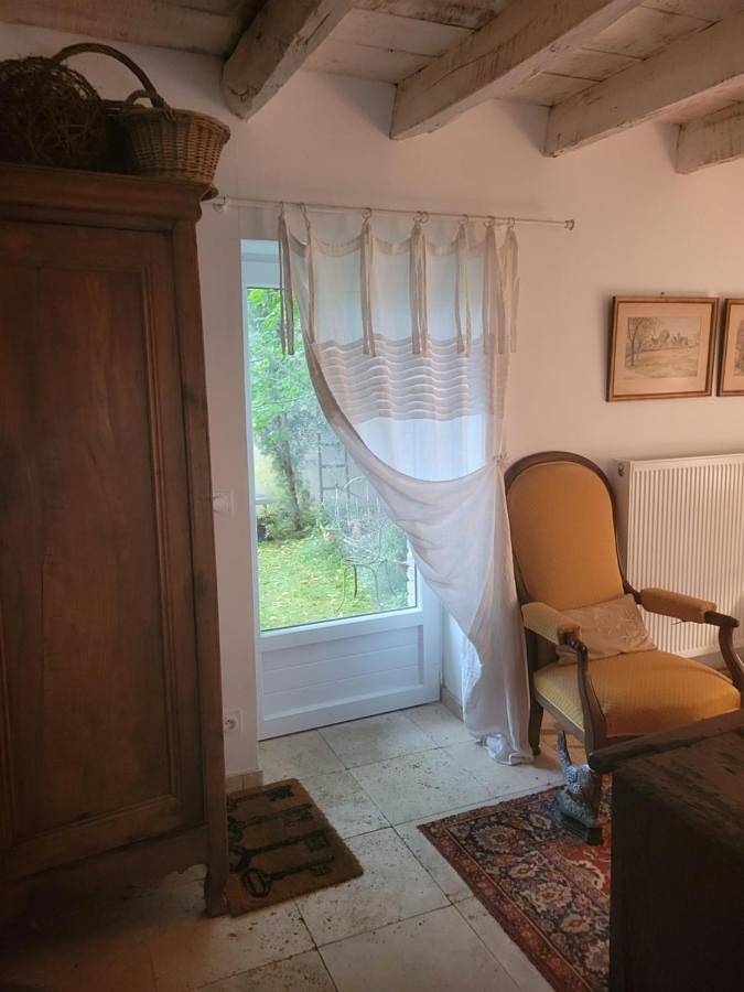 Location de vacances pour 2 personnes, avec jardin à Les Quatre-Routes-du-Lot - 4