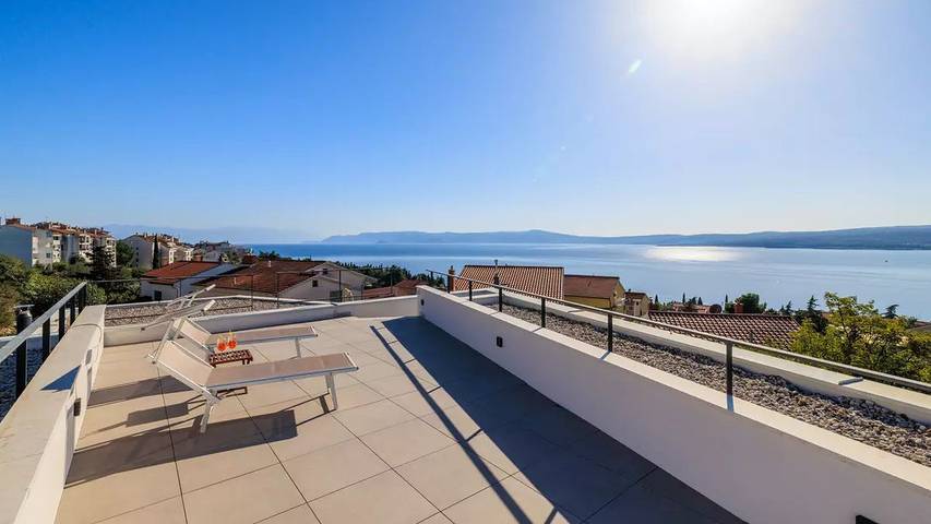 Ferienhaus für 8 Personen, mit Balkon und Pool in Crikvenica - 4