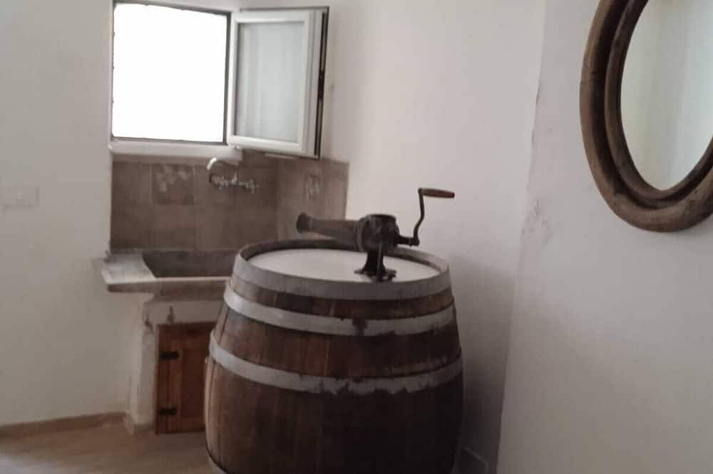 Grandfather Ludovico vacation home in Roccasicura, Alto Molise