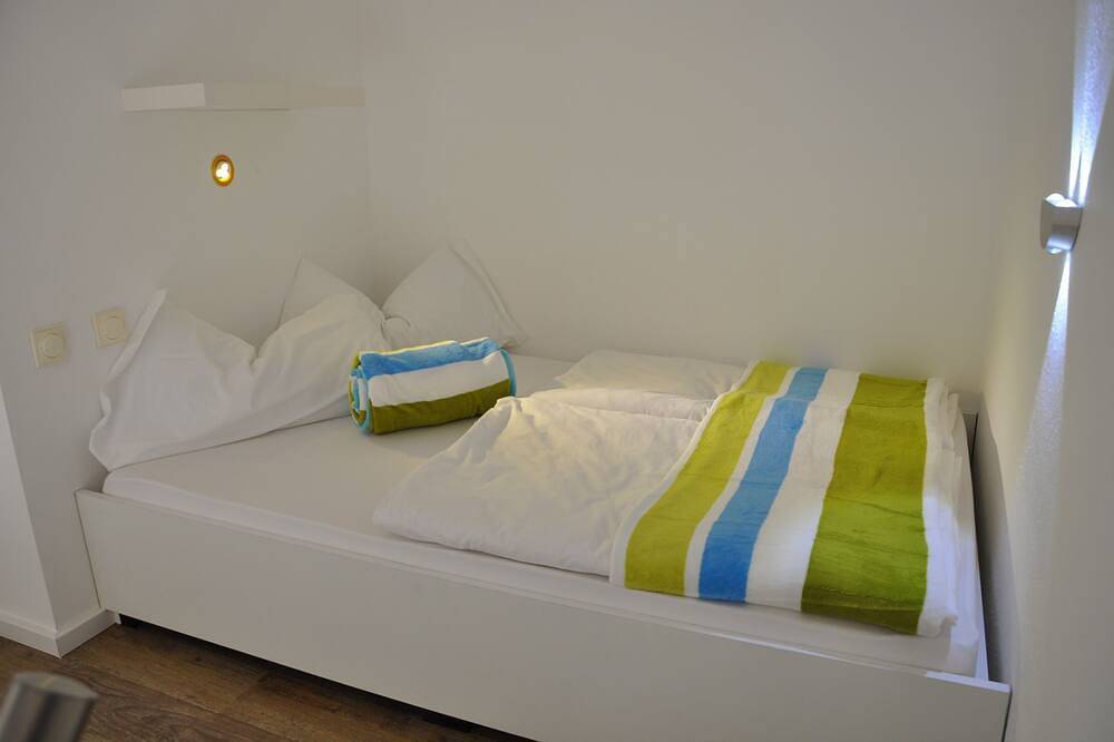 Apartamento entero, Vive y duerme en Main, a las puertas del Patrimonio Mundial de Bamberg in Hallstadt, Región Viticola de Franconia