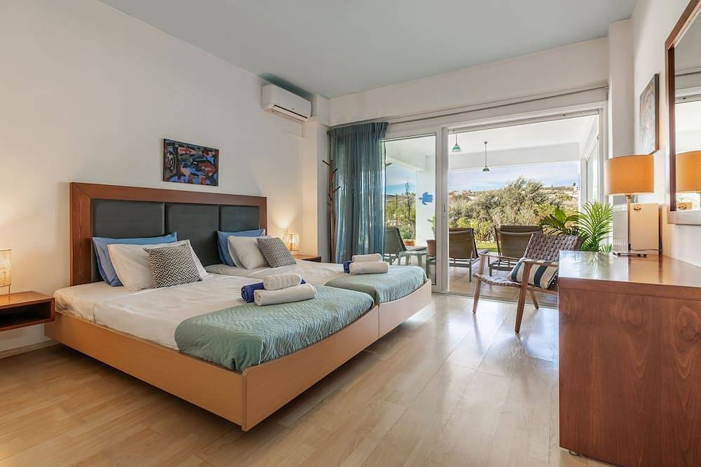 White Blue Spa Villa in Iraklio-Heraklio region