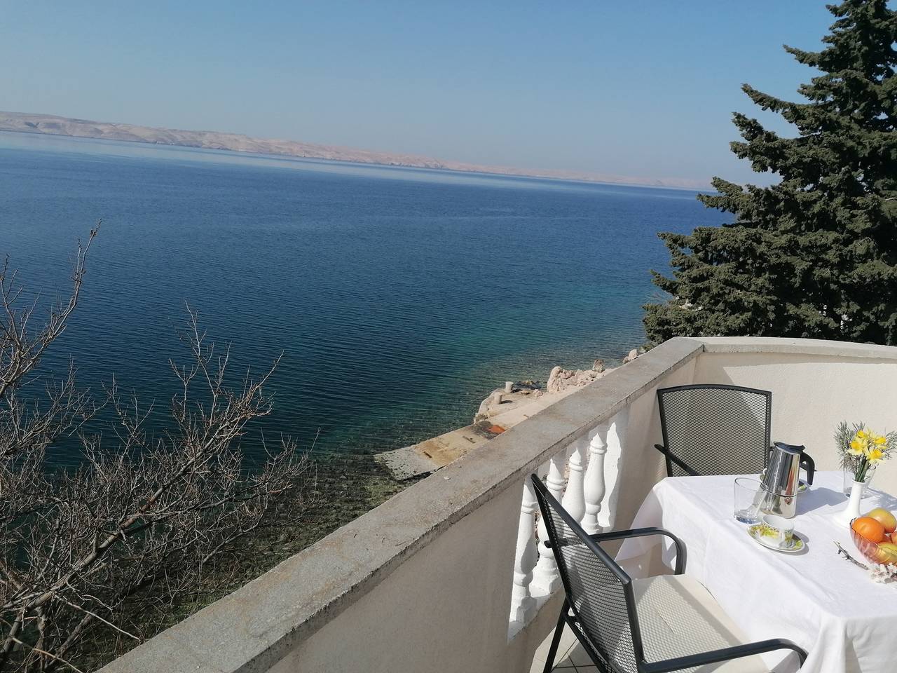 Ganze Ferienwohnung, Studio direkt am Meer  in Baric Draga, Nationalpark Paklenica