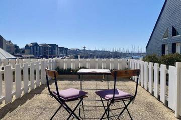 Gîte pour 2 personnes, avec piscine à Arzon