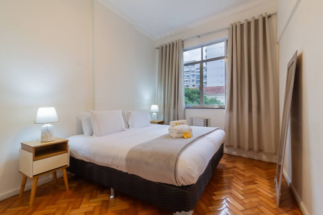 Entire apartment, 5 minutes from Copacabana beach | Bi404 in Copacabana, Rio de Janeiro