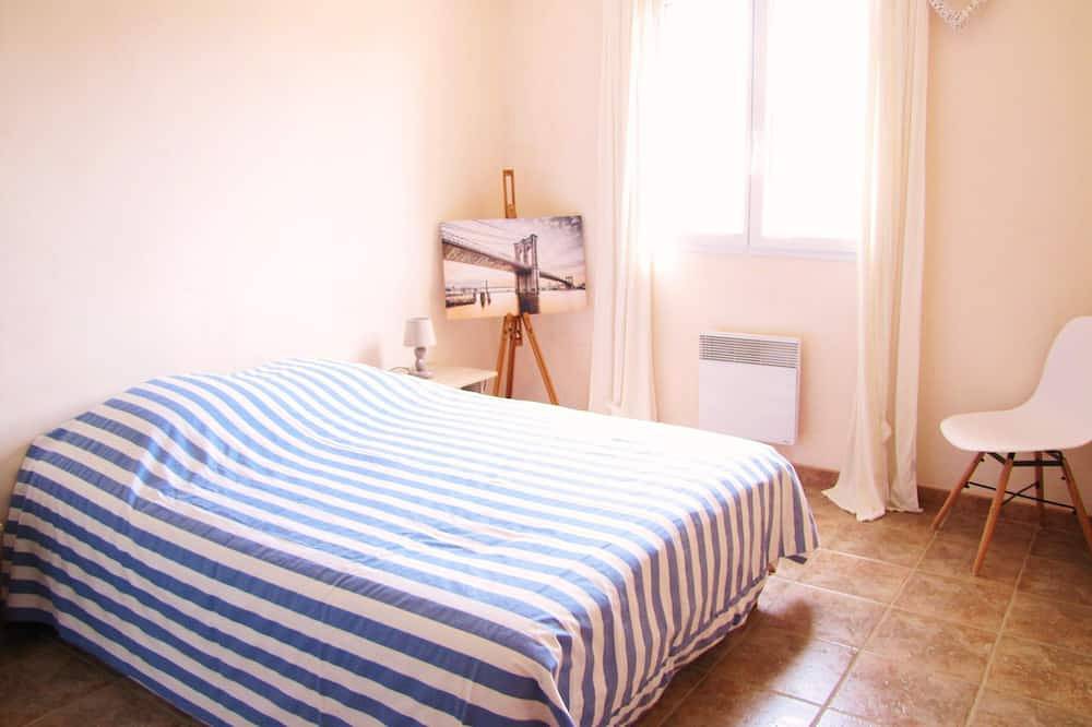 Villa, 4 chambres, 8 couchages, avec piscine privée dans le Lubéron in Pertuis, Parc naturel régional du Luberon