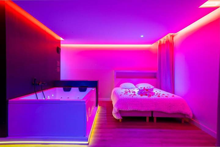 Appartement de vacances pour 2 personnes, avec jacuzzi ainsi que balcon et sauna