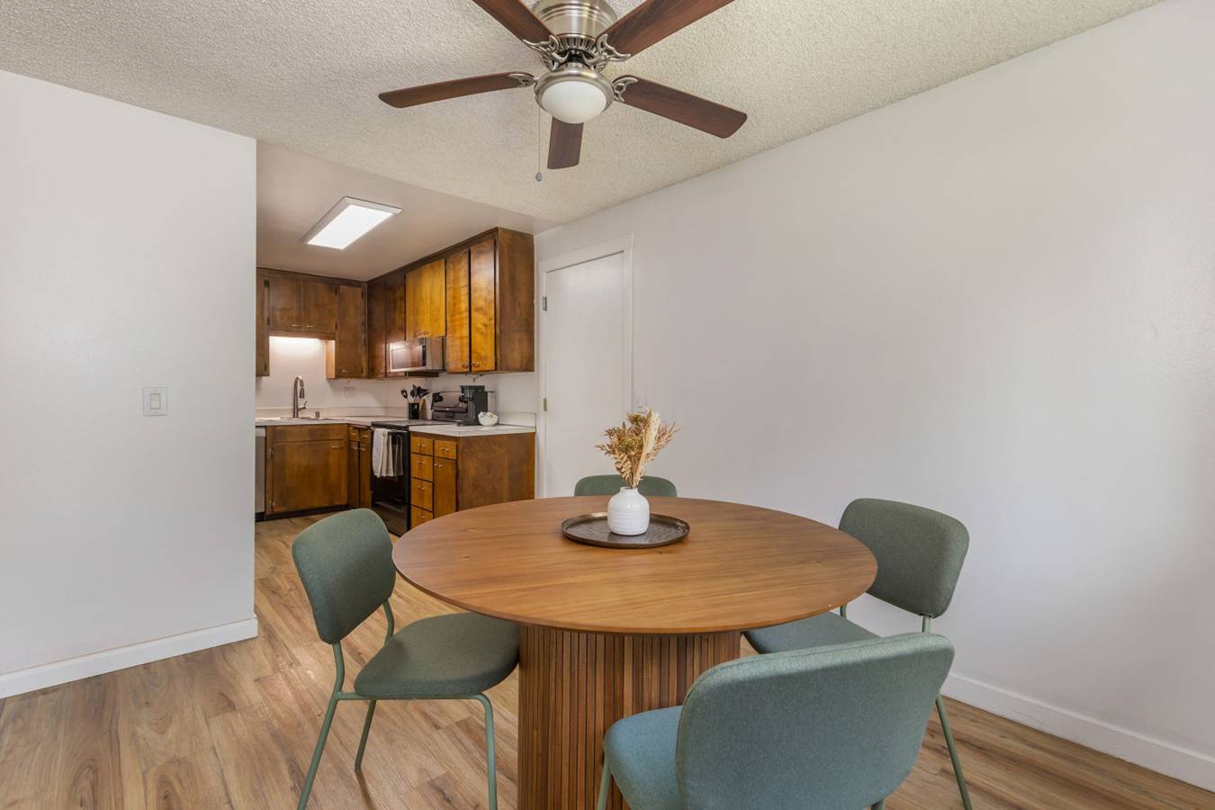 Comfortable Townhouse in Ash Way Lynnwood in Picnic Point-North Lynnwood, Snohomish County