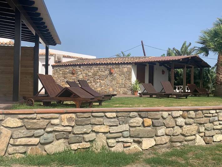 Escapadas de fin de semana para 2 personas, con jardín y terraza en Tarifa