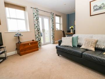 Log Cabin for 4 People in Kielder Forest Park, North East England, Photo 4