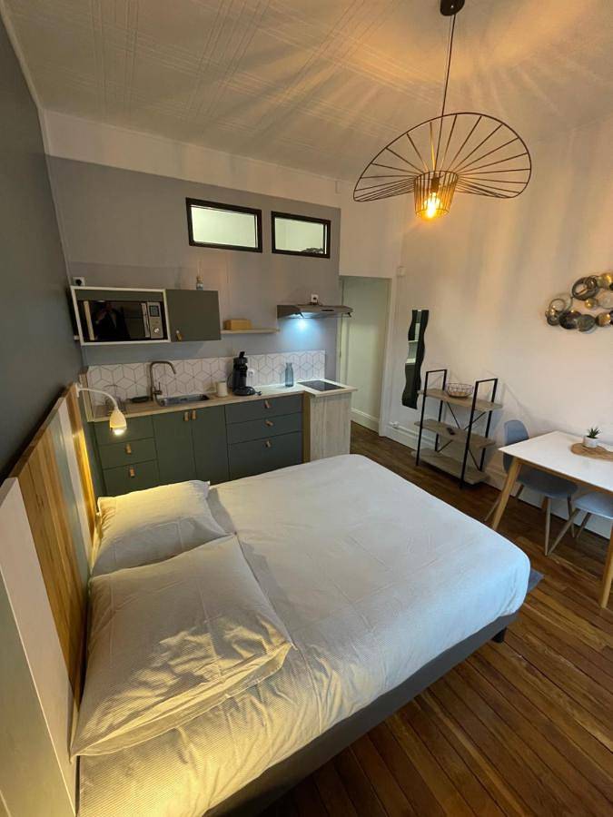 Gîte pour 2 personnes, avec balcon et vue dans Thermes Callou - 3