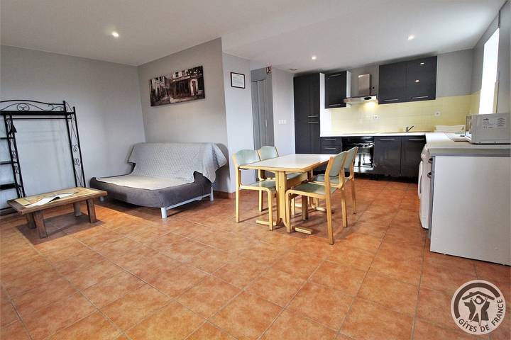 Gîte pour 5 personnes, avec jardin, animaux acceptés à Thurins - 2