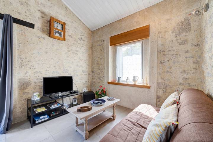Gîte Du Côteau – 10 min from Puy du Fou in Les Herbiers, Loire Valley