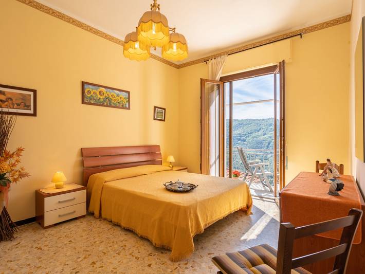 Ferienwohnung für 5 Personen, mit Garten und Balkon sowie Ausblick in Pietrabruna - 4