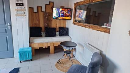 Gîte pour 5 personnes, avec terrasse et vue à Jarjayes