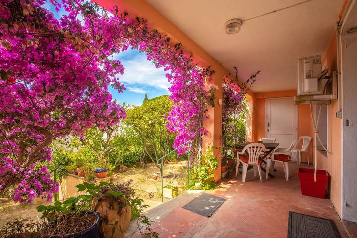 Location de vacances pour 5 personnes, avec jardin, animaux acceptés dans Le Lavandou
