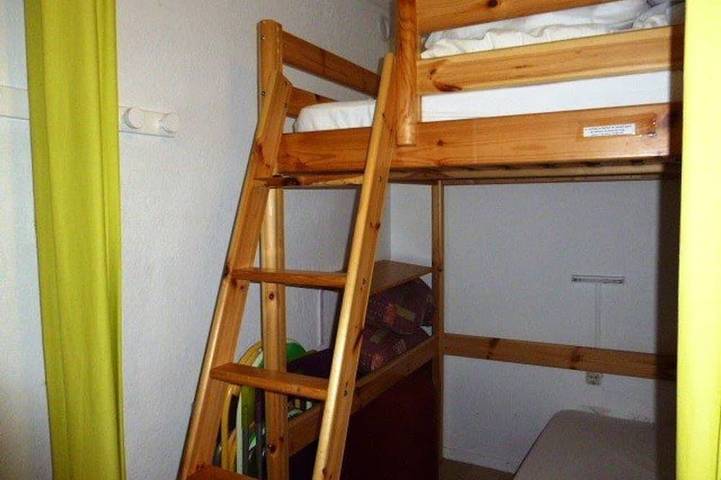 Appartement entier, Studio familial 6 pers. accès pistes, balcon, parking gratuit, casier à skis in La Pierre Saint-Martin, Arette