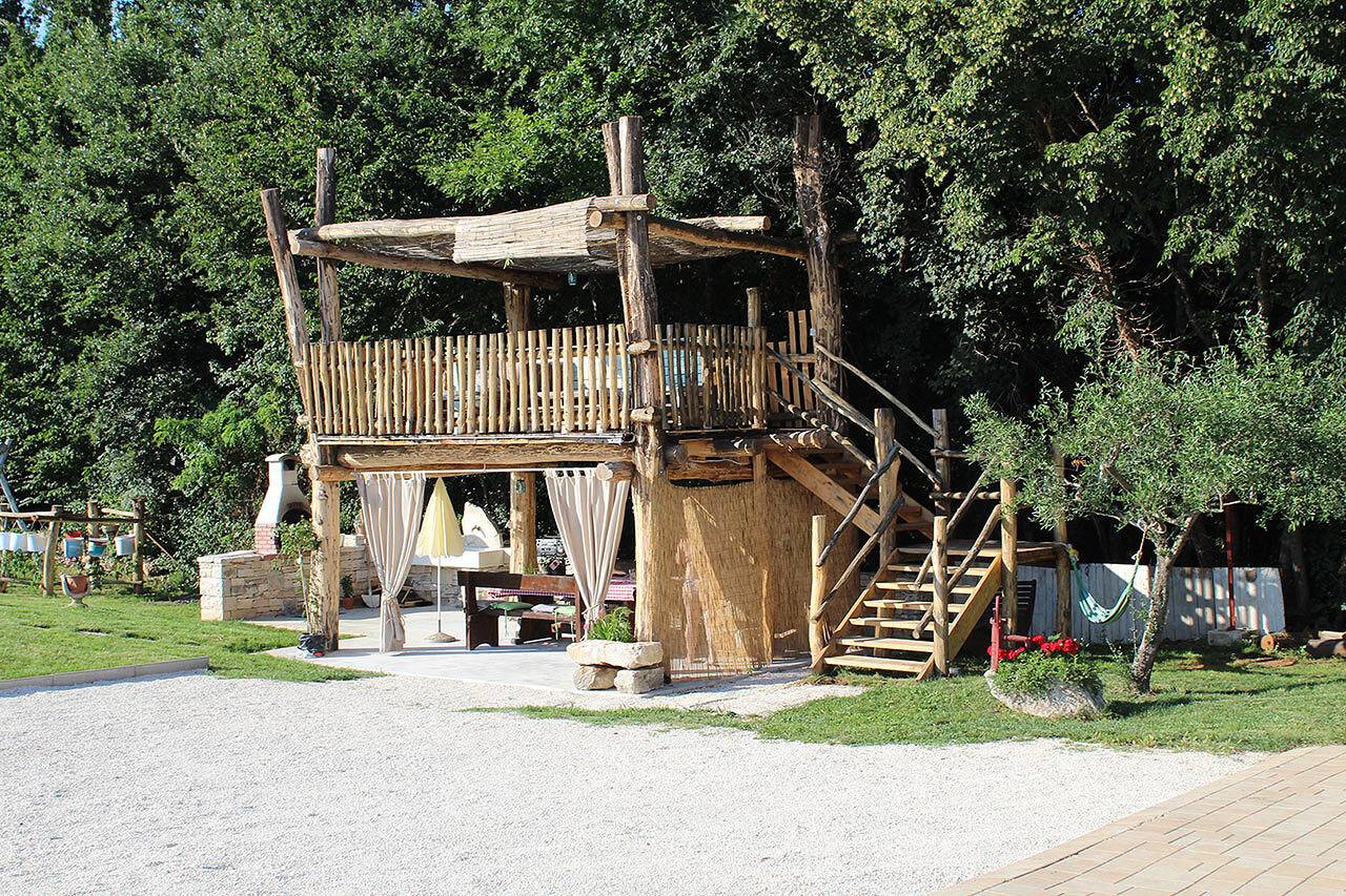 Ganze Wohnung, Ferienwohnung für 8 Personen mit Pool in Žminj, Zentralistrien