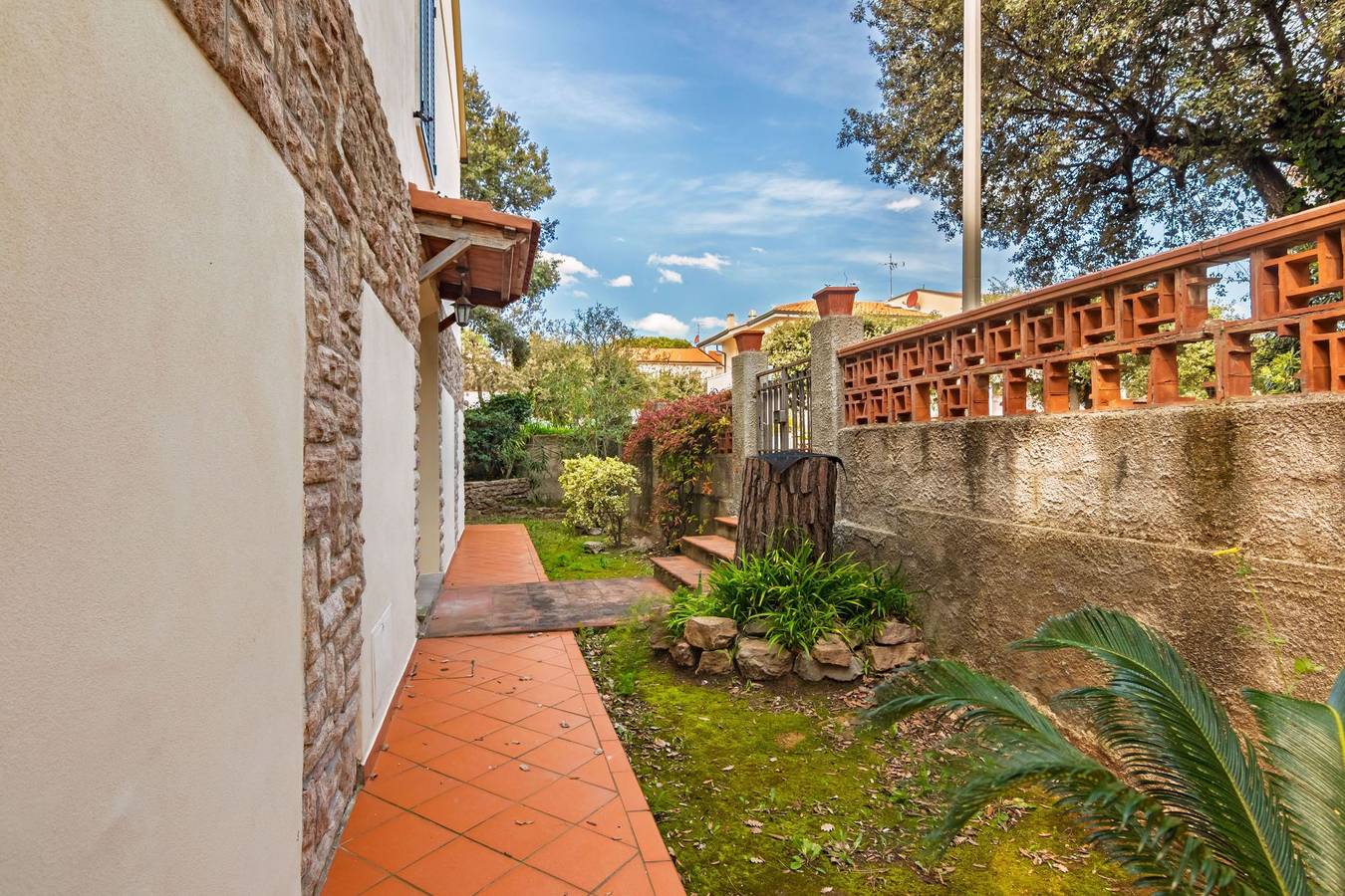 Entire holiday apartment, 6 Posti Letto - Galanti - Ampio trilocale zona Bagno Venere con giardino in Spiaggia di Rimigliano (San Vincenzo), San Vincenzo
