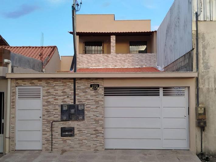 Casas e apartamentos de temporada para 6 pessoas, com balcão em Guriri