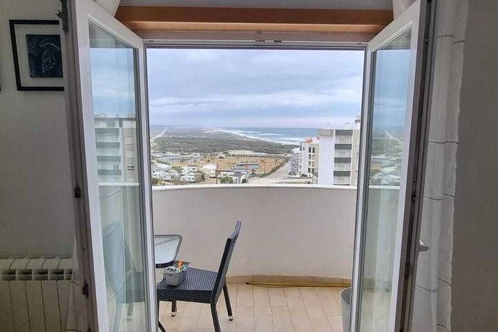 Gîte pour 6 personnes, avec balcon dans Coimbrão