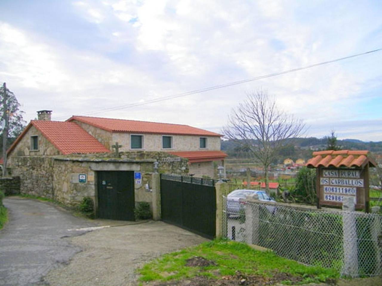Casa Rural Os Carballos in Santo Antoniño, Barro