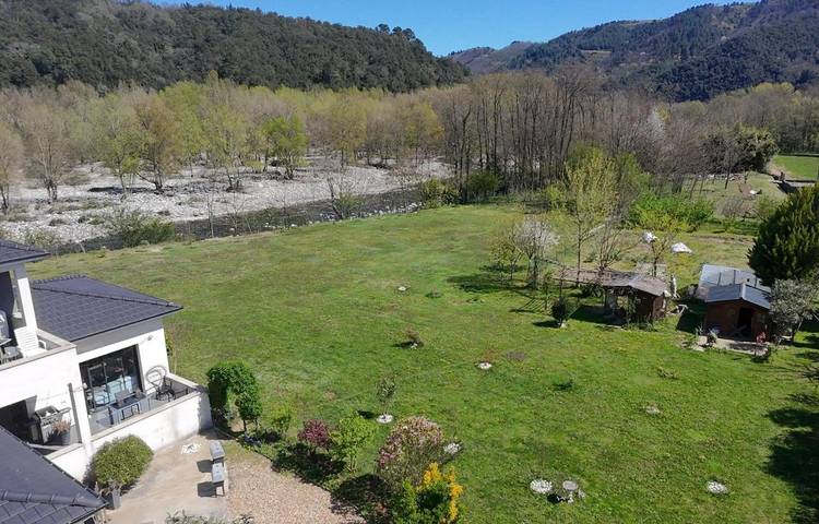 Location de vacances pour 10 personnes, avec Balcon et Jacuzzi ainsi que Terrasse et Jardin à Lalevade-d'Ardèche - 4