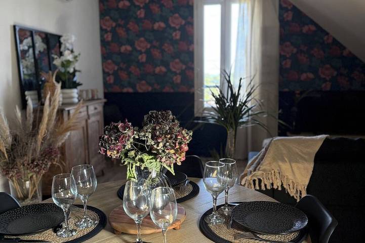 Gîte pour 6 personnes, avec terrasse à Le Monteil