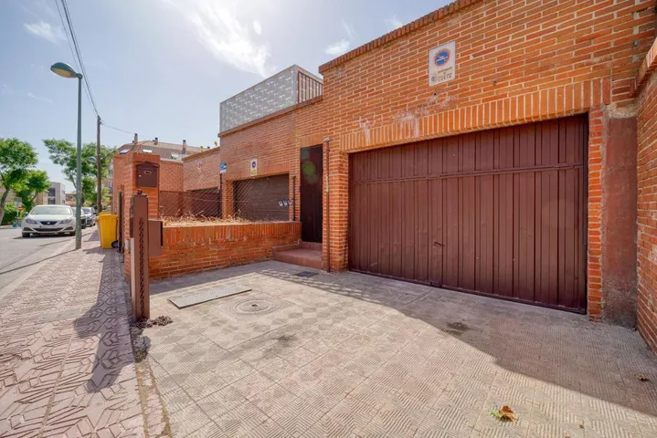 Casa rural para 22 personas, con vistas y terraza - 1