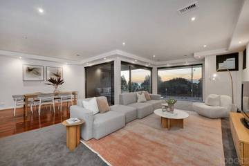 Holiday Home for 7 People in Melbourne, Victoria, Photo 2