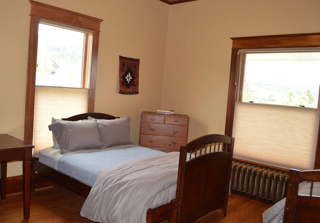 Charmantes Haus auf dem Hügel mit Blick auf die Anaconda Range und Flint Creek in Philipsburg, Granite County