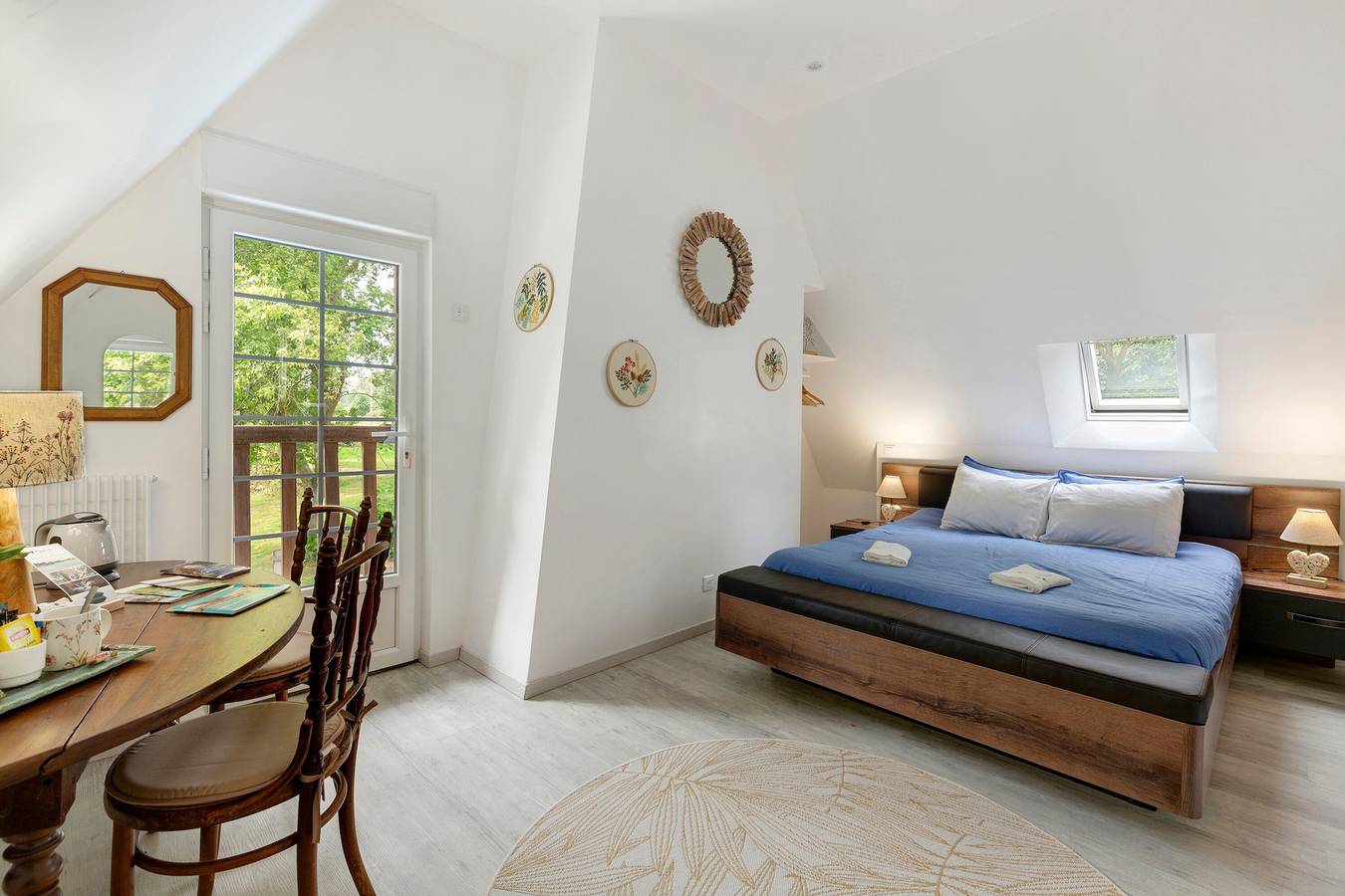 Fleur de Lin Guest Room
