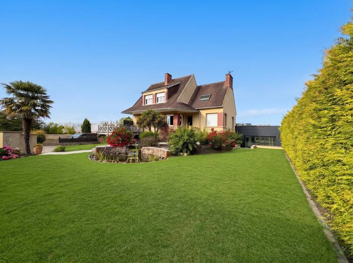 Villa moderne à Miniac-Morvan avec piscine in Miniac-Morvan, Région de Saint-Malo